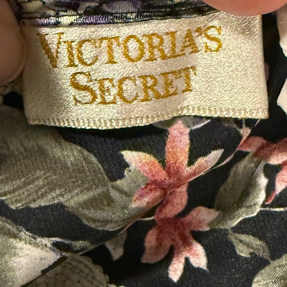 Vintage Victoria’s Secret Floral Lace trim Chemise Nightie Sleepwear Size M - Picture 8 of 13